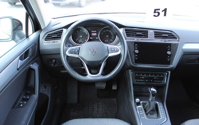 Volkswagen Tiguan cena 127900 przebieg: 30500, rok produkcji 2021 z Drohiczyn małe 277